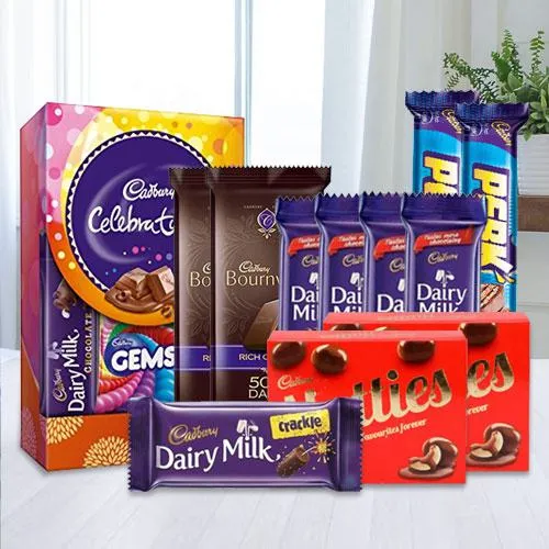 Buy Cadbury Dairy Milk Silk Valentine Special Gift Pack, Heart Pop, 250 gm  Online at Best Price of Rs 301.5 - bigbasket