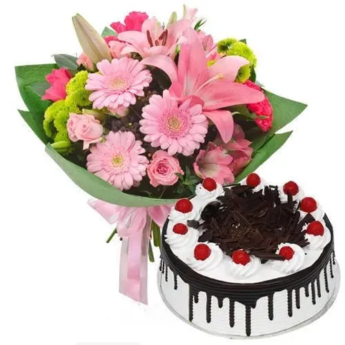 Order Roses N Butterscotch Combo Online, Price Rs.1145 | FlowerAura