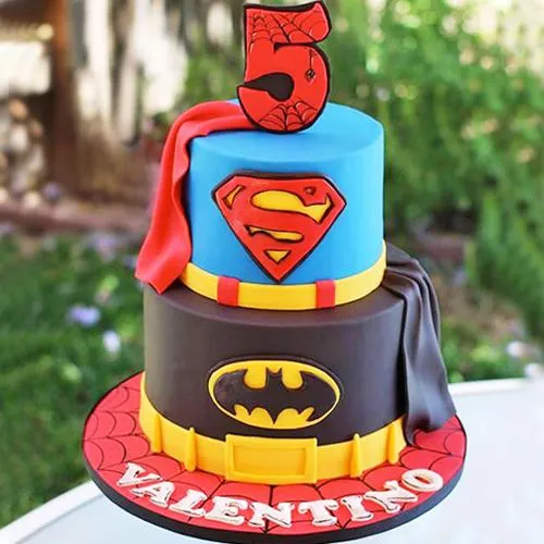 Superhero Cakes & Cupcakes | Claygate, Surrey | Afternoon Crumbs