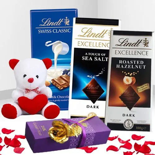 Lindt Lindor Milk Chocolate Truffles Valentine's Gift Box - Shop Candy at  H-E-B