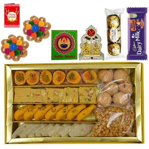 Buy MANTOUSS Diwali Gift Pack/Chocolate Sweets Gift Box for Diwali-Basket+8pcs  Box+Mix Dry Fruits in a Glass jar+Marshmallow in a Glass jar++2 Cute Diya+4  Rangoli Colours+Diwali Greeting Card Online at Best Prices in