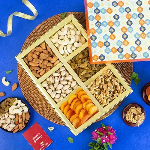 The Royal Selection: A Premium Assortment of Hand-picked Dry Fruits – THE  SNACK COMPANY