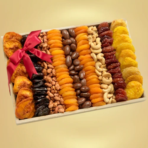Buy Sindhi Dry Fruits Gift Pack Containing Almonds in a Fancy Decorative  Tray, 800 Grams Net Material, Weight of Tray Not Included, Ideal for Gifting,  Get Together, Festivals and Achievements Online at