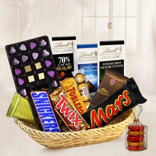 MDF Balloon Gift Hampers at Rs 1350/unit in Pune | ID: 23920890230